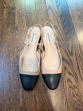 Steve Madden Beige and Black Two-Tone Slingback Flats